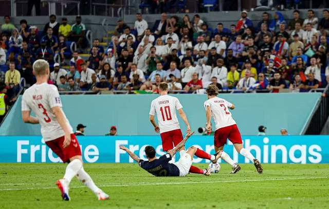 法国绝杀丹麦队，打破卫冕冠军小组出局的魔咒