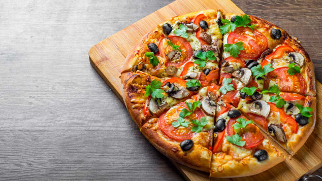 橄榄和蘑菇披萨对于那些发现这两种成分特别令人反感的人来说是不行的。